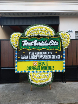 Papan Bunga Duka di Parakan Kauman