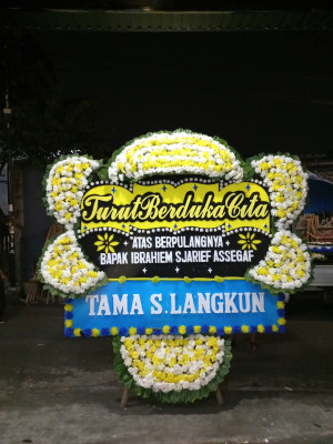 Papan Bunga Duka di Parakan Kauman